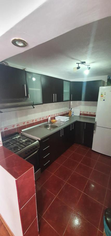 Casa Silvia Hotell Căpăţîneni-Ungureni Exteriör bild